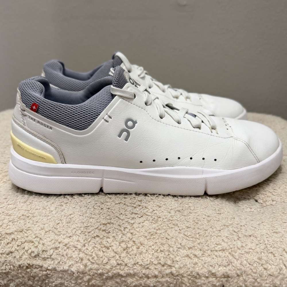 On The Roger Centre Court Sneakers Women's 9 Advantage White Gray CloudTec